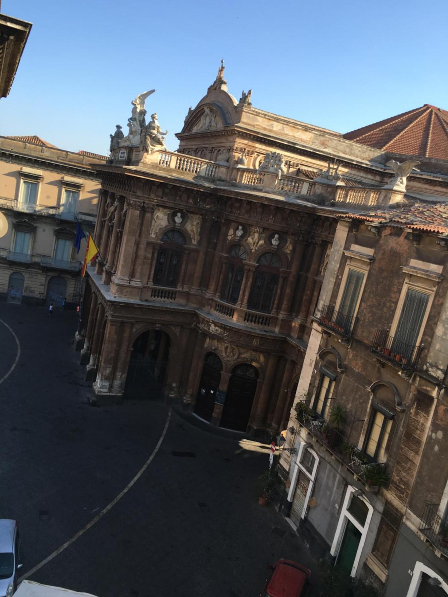 شقة Wonderful Teatro Massimo Bellini كاتانيا المظهر الخارجي الصورة