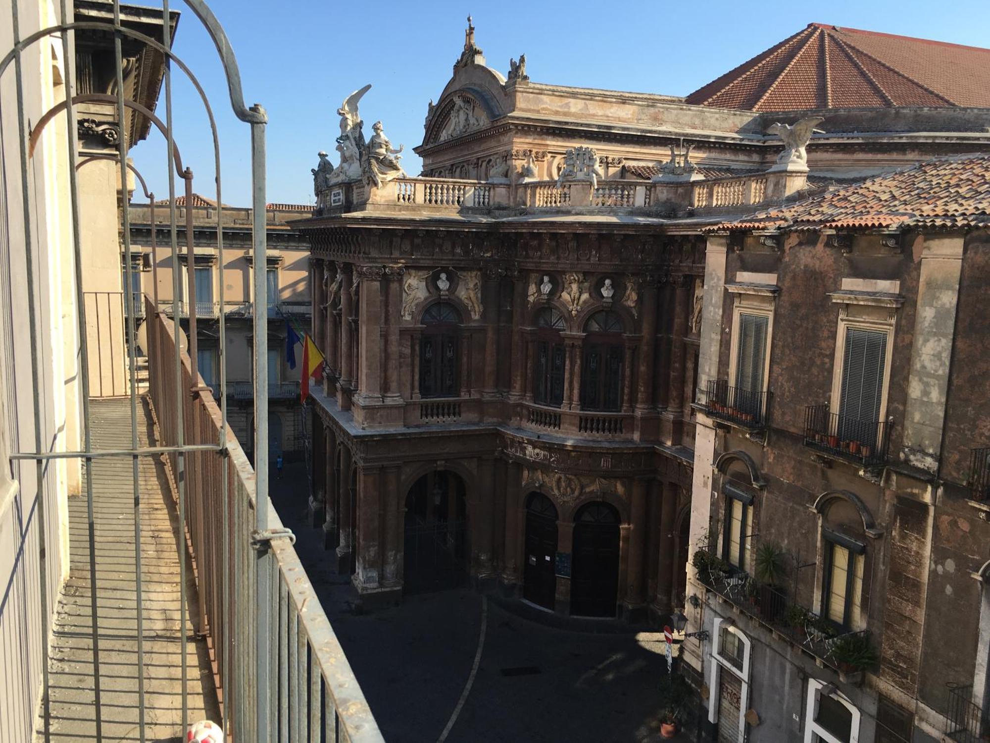 شقة Wonderful Teatro Massimo Bellini كاتانيا المظهر الخارجي الصورة