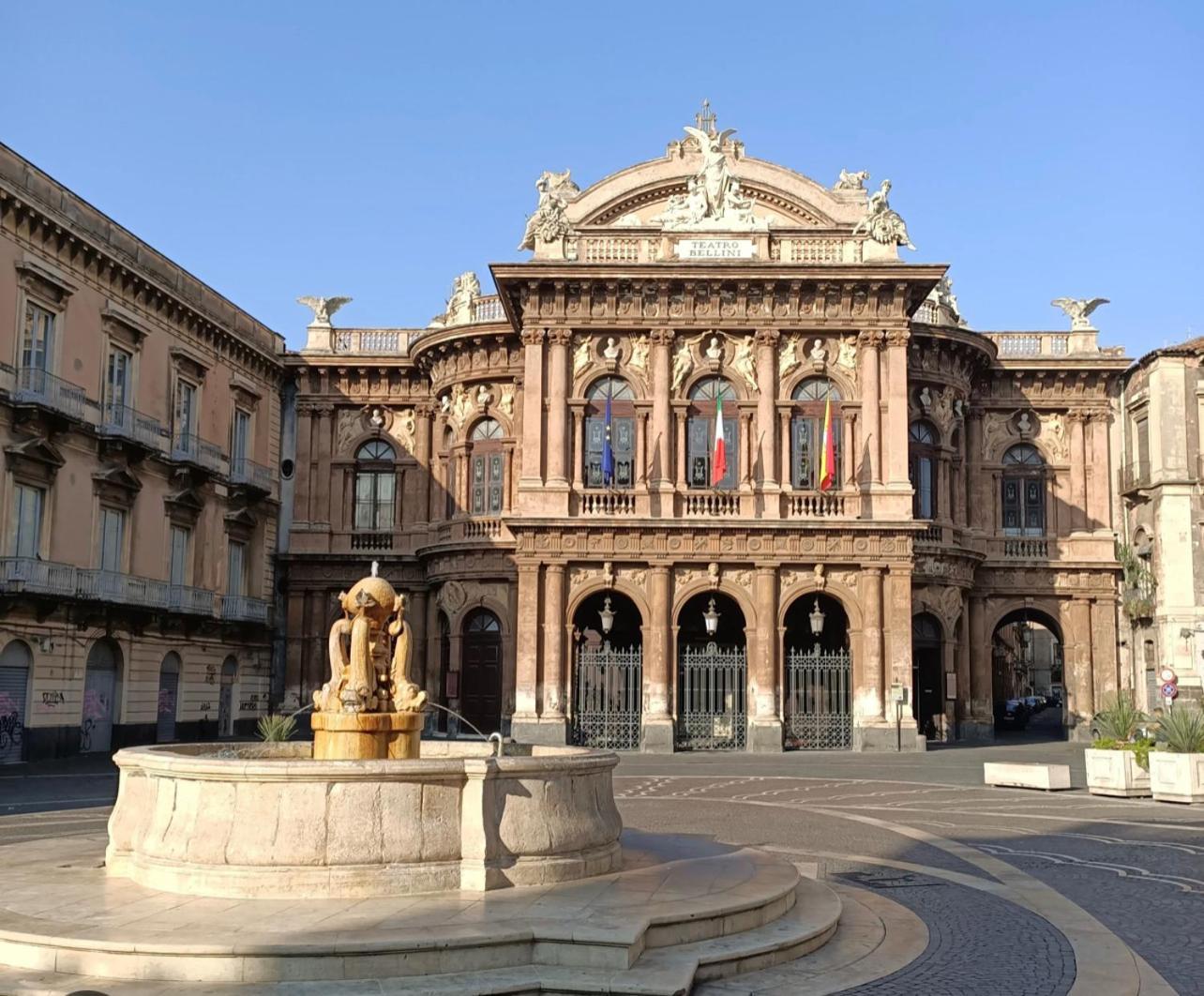 شقة Wonderful Teatro Massimo Bellini كاتانيا المظهر الخارجي الصورة